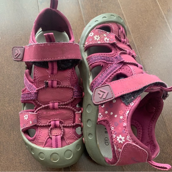 Girl’s shoes Bundle size 2 - Picture 7 of 11